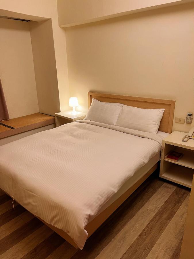 Hwa Hong Hotel Kaohsiung Extérieur photo