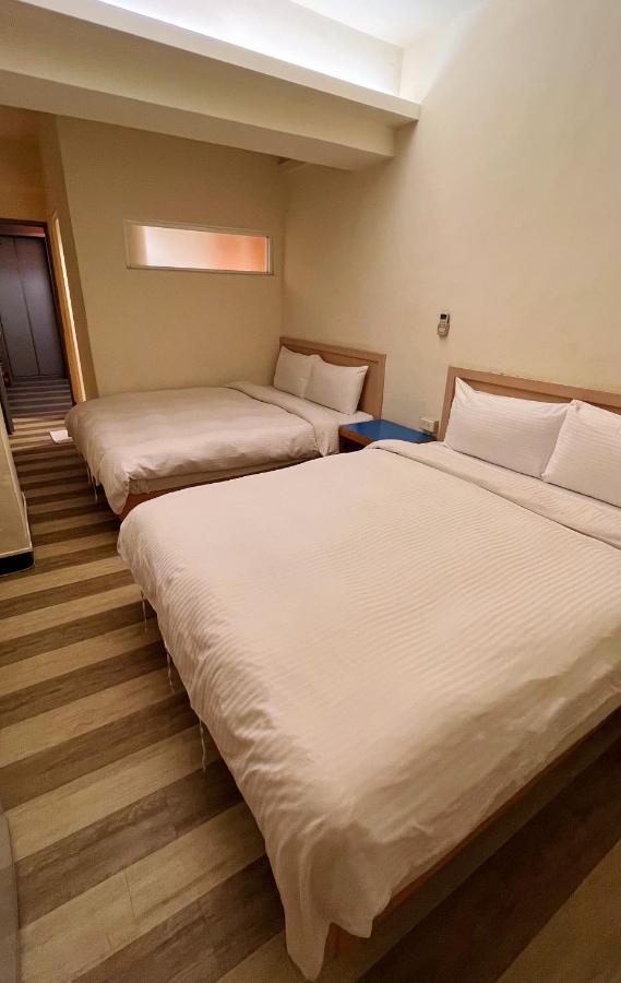 Hwa Hong Hotel Kaohsiung Extérieur photo