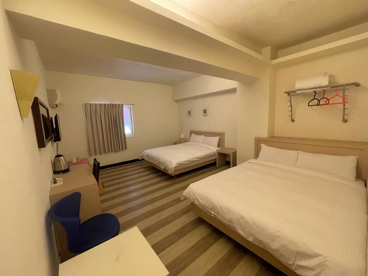 Hwa Hong Hotel Kaohsiung Extérieur photo