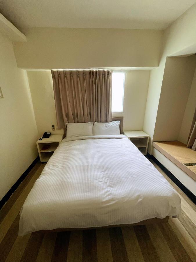 Hwa Hong Hotel Kaohsiung Extérieur photo