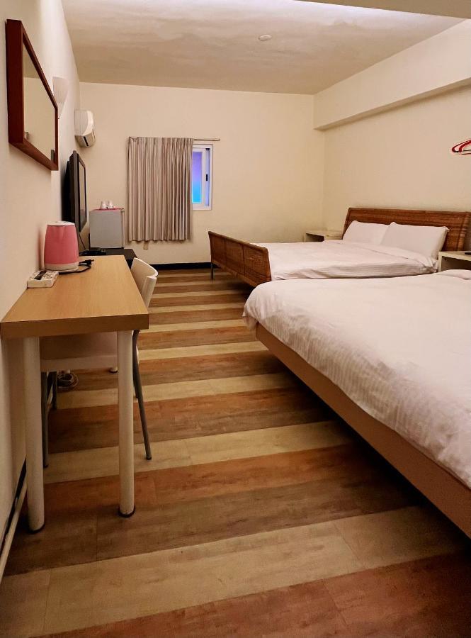Hwa Hong Hotel Kaohsiung Extérieur photo