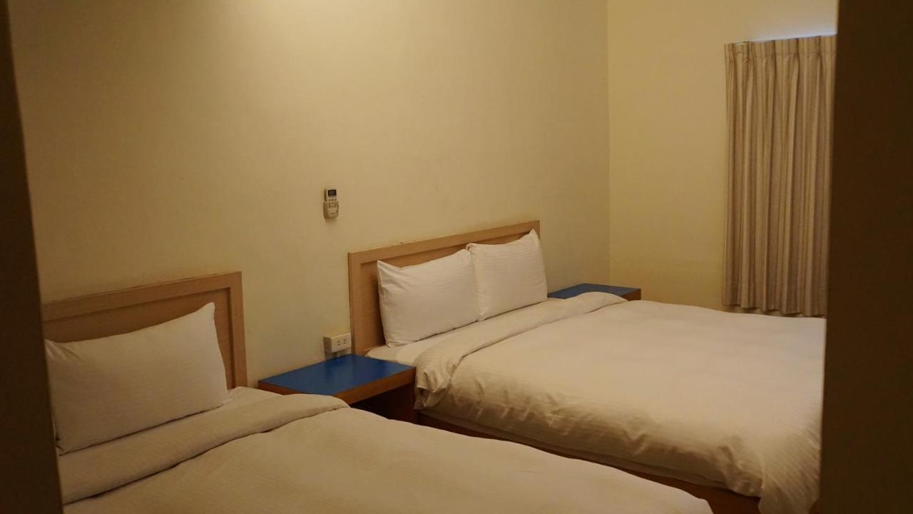Hwa Hong Hotel Kaohsiung Extérieur photo