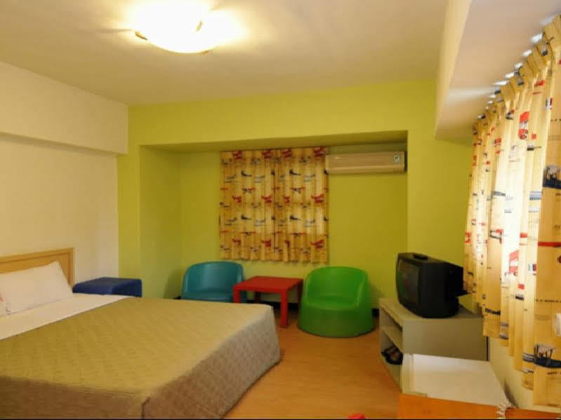 Hwa Hong Hotel Kaohsiung Extérieur photo